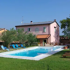 https://agriturismo-la-casa-del-mandorlo-monzambano.it-lombardy.com